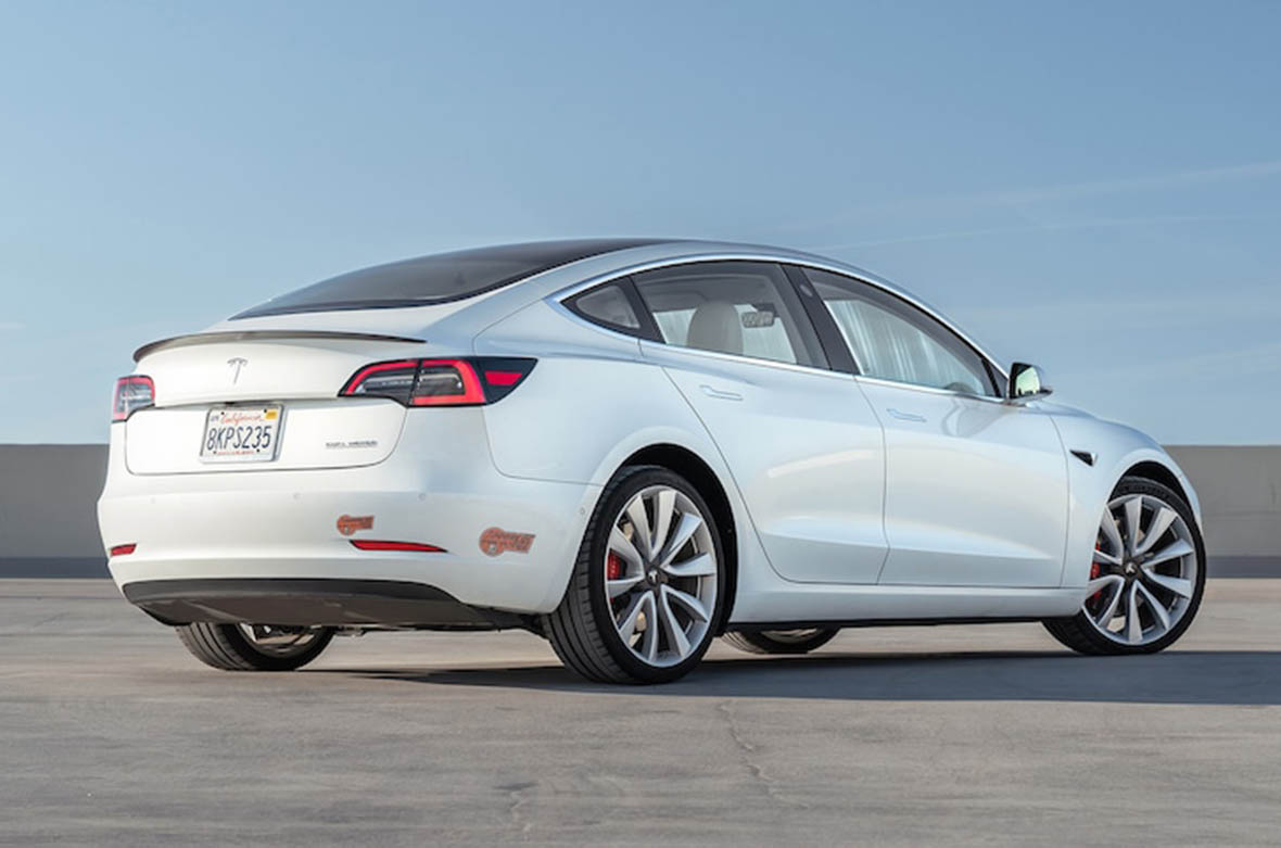 2022-Tesla-Model-3-7.jpg