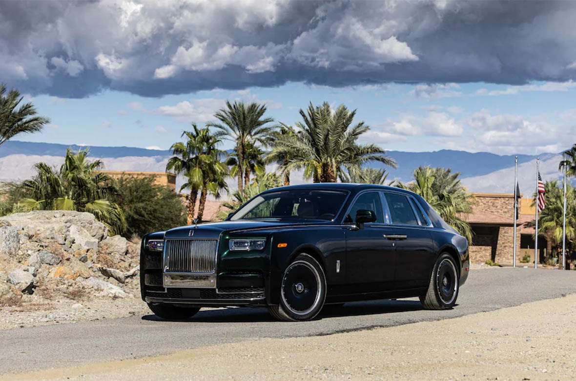 003-2022-Rolls-Royce-Ghost-Black-Badge.jpg