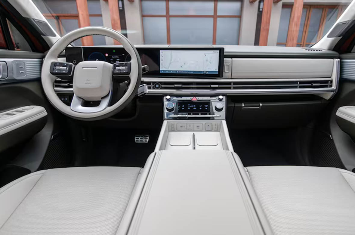 016-2024-Hyundai-Santa-Fe-interior-overview.jpg