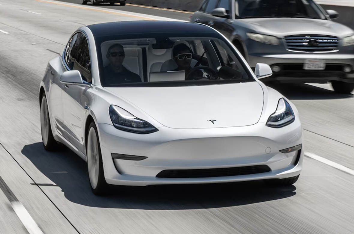 2018-Tesla-Model-3-5.jpg