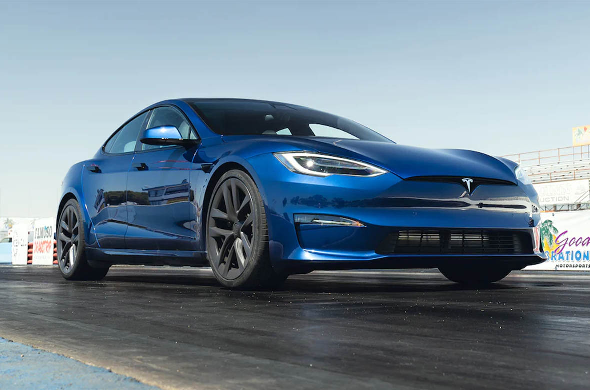 2021-Tesla-Model-S-Plaid-2.jpg